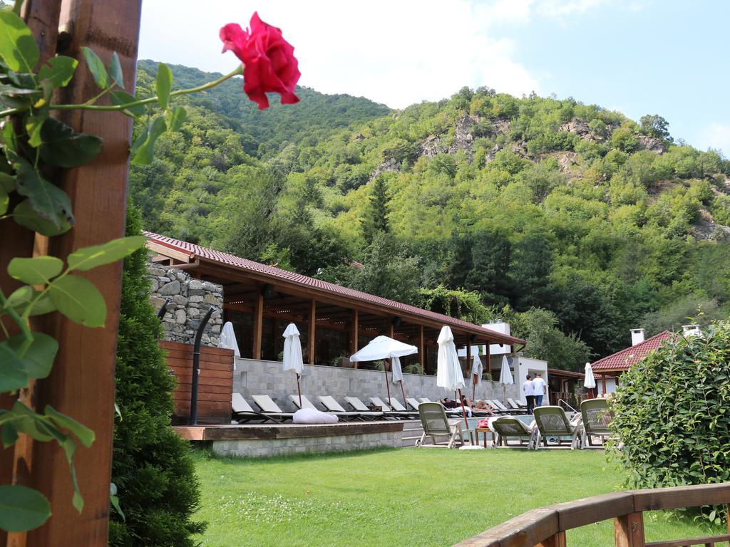 Aqua Varvara Hotel Vetren Dol Exterior foto